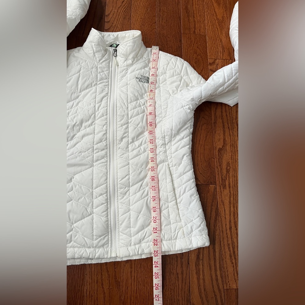 The North Face Women’s Full Zip Jacket White Sz S - Picture 8 of 9